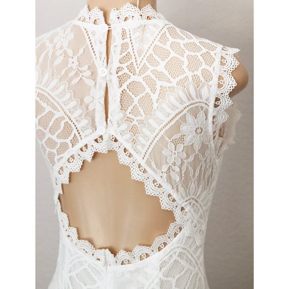 White Romantic Lace Cutout Back Cute Bodycon Dress - Picture 4 of 8